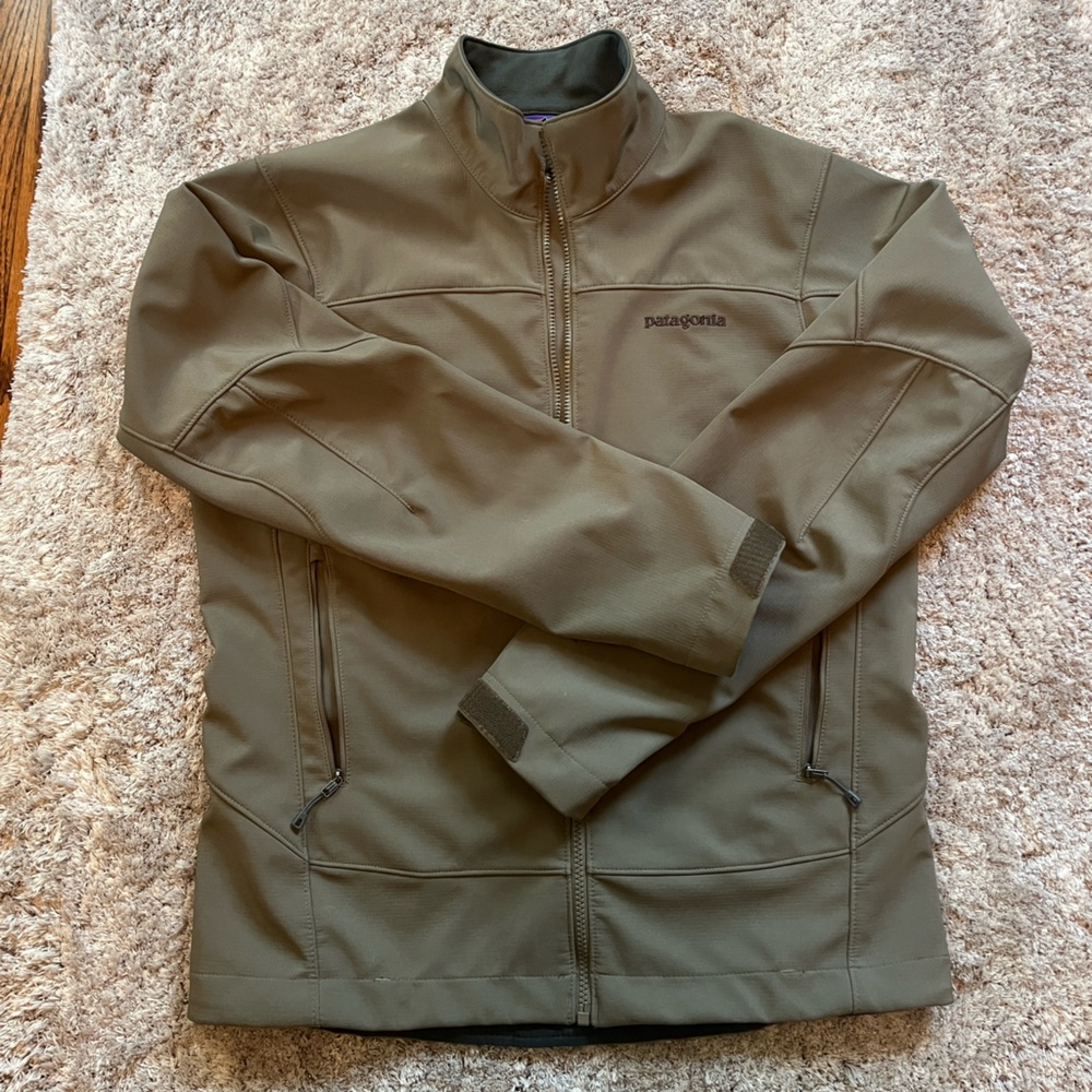 Patagonia Softshell Jacket men’s M, excellent condition